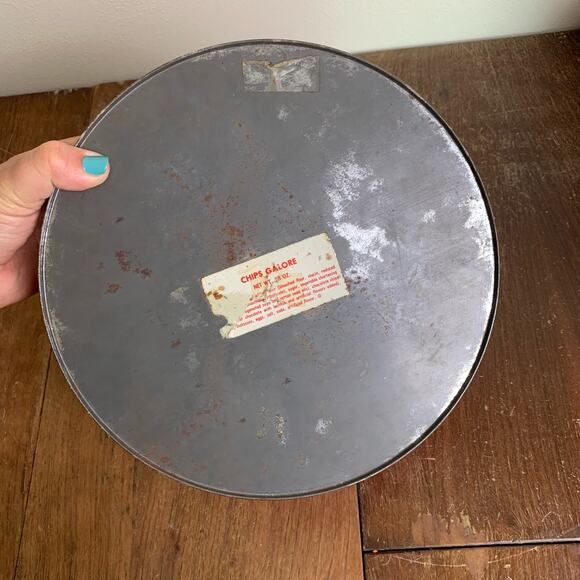 Vintage grandmacore craft Christmas storage tin junk drawer sequin glitter beads - Picture 12 of 13